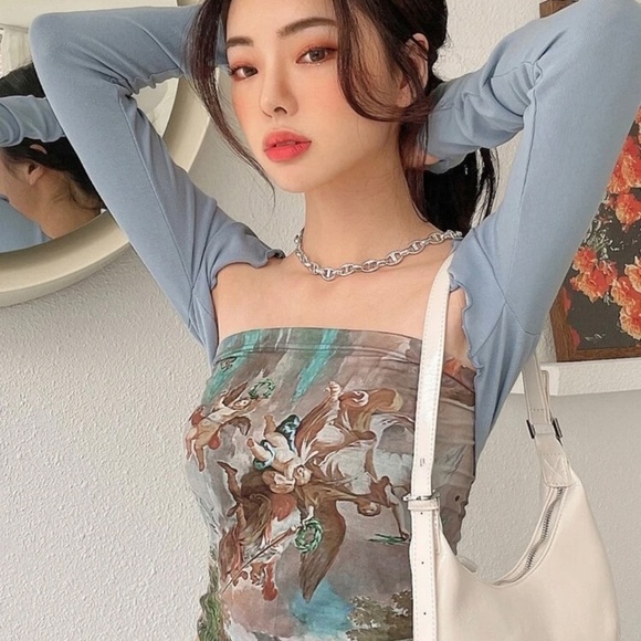 ✨ Angelic Renaissance Mesh Off-Shoulder Top - Size Large ✨ - Picture 5 of 6